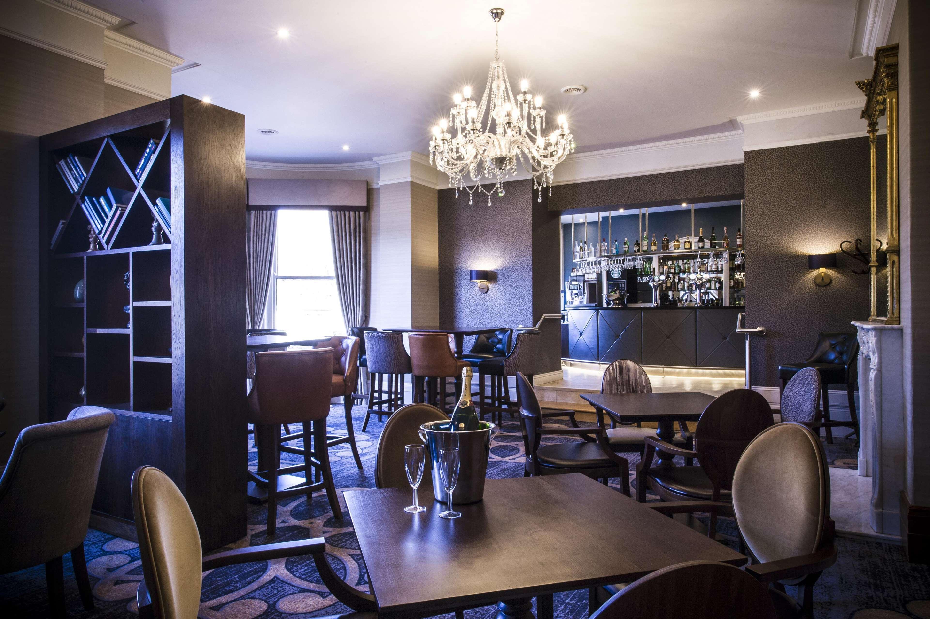 Doubletree By Hilton Cheltenham-Cotswolds Exterior photo