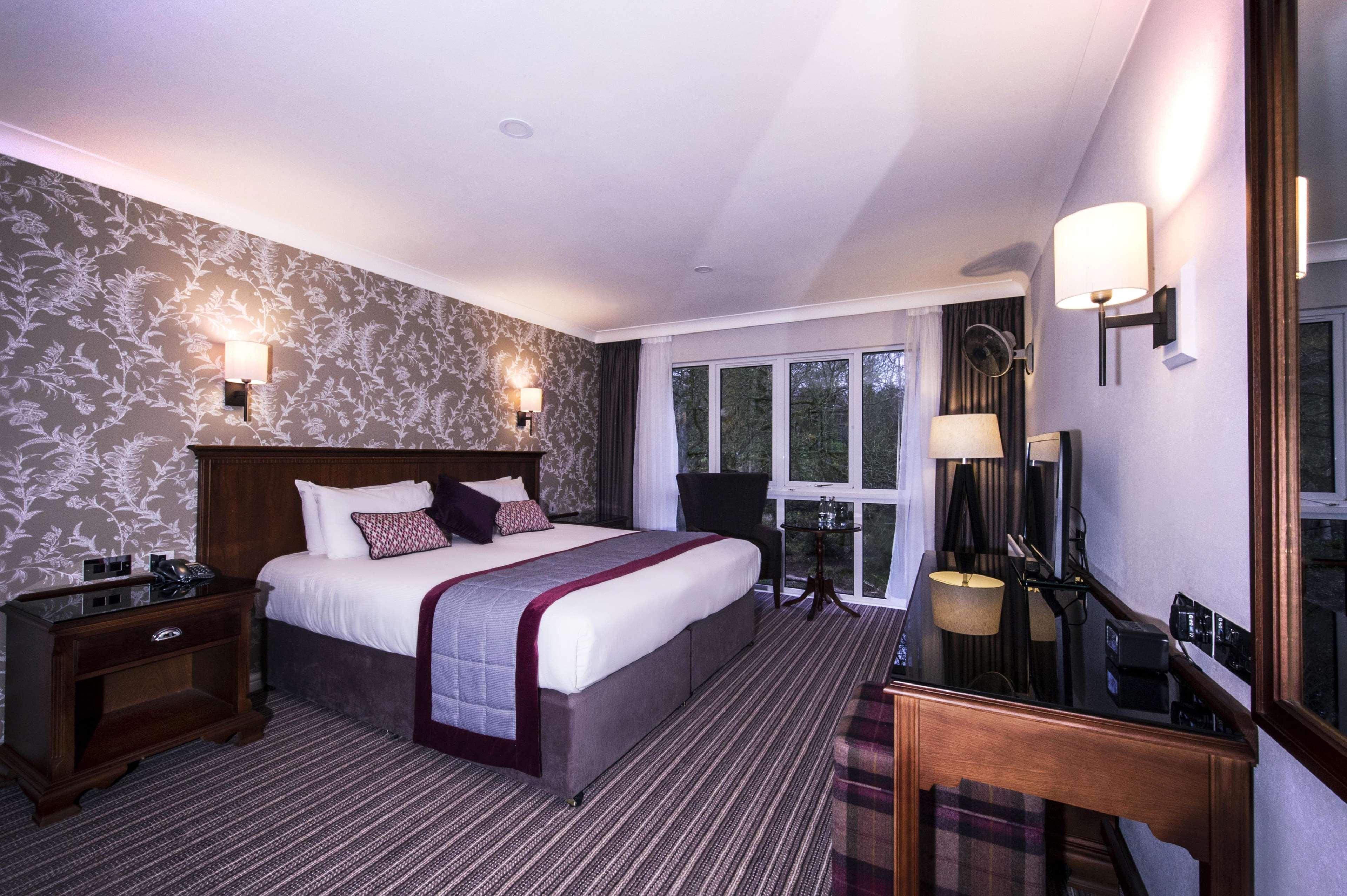 Doubletree By Hilton Cheltenham-Cotswolds Exterior photo