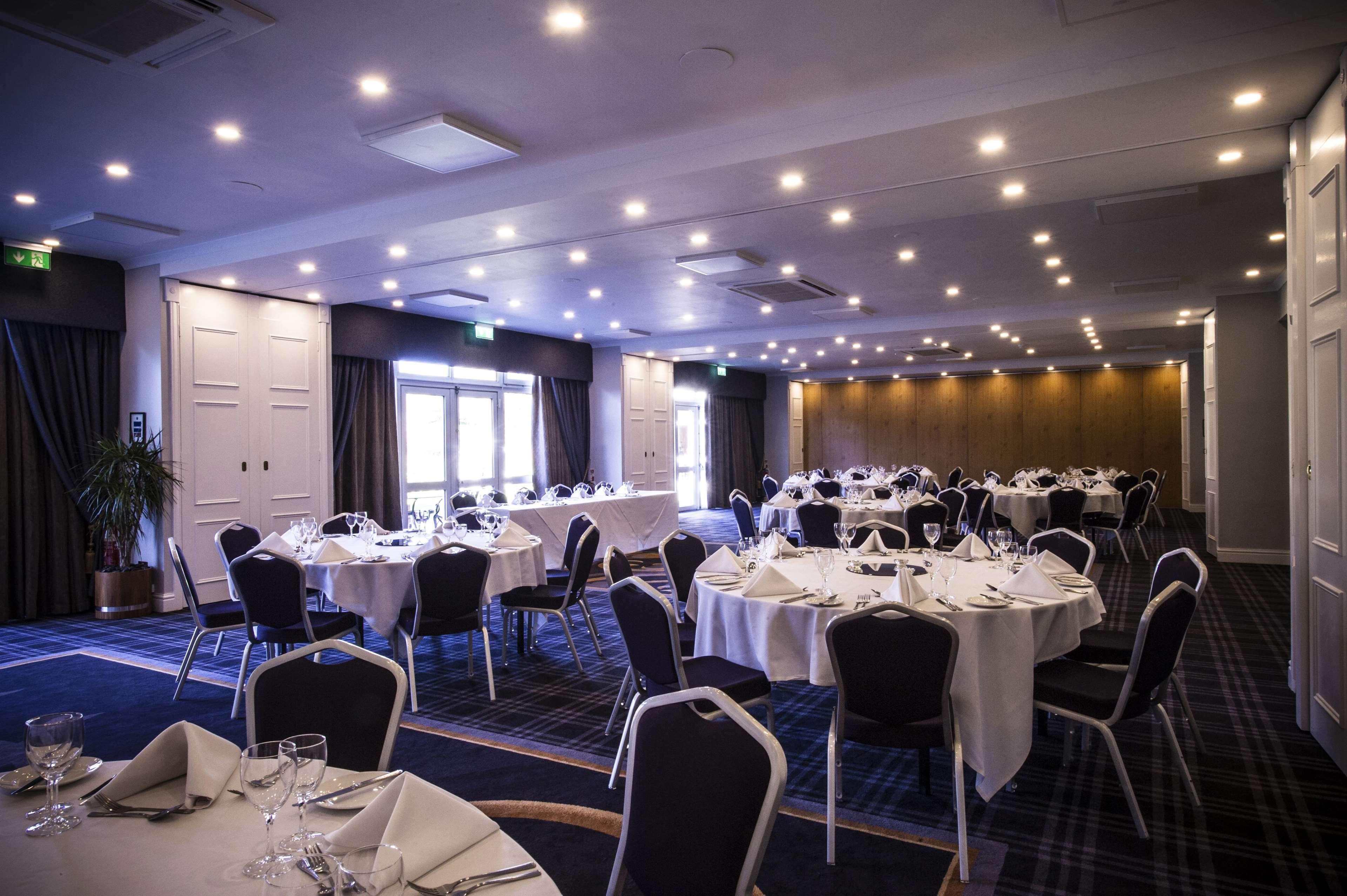 Doubletree By Hilton Cheltenham-Cotswolds Exterior photo
