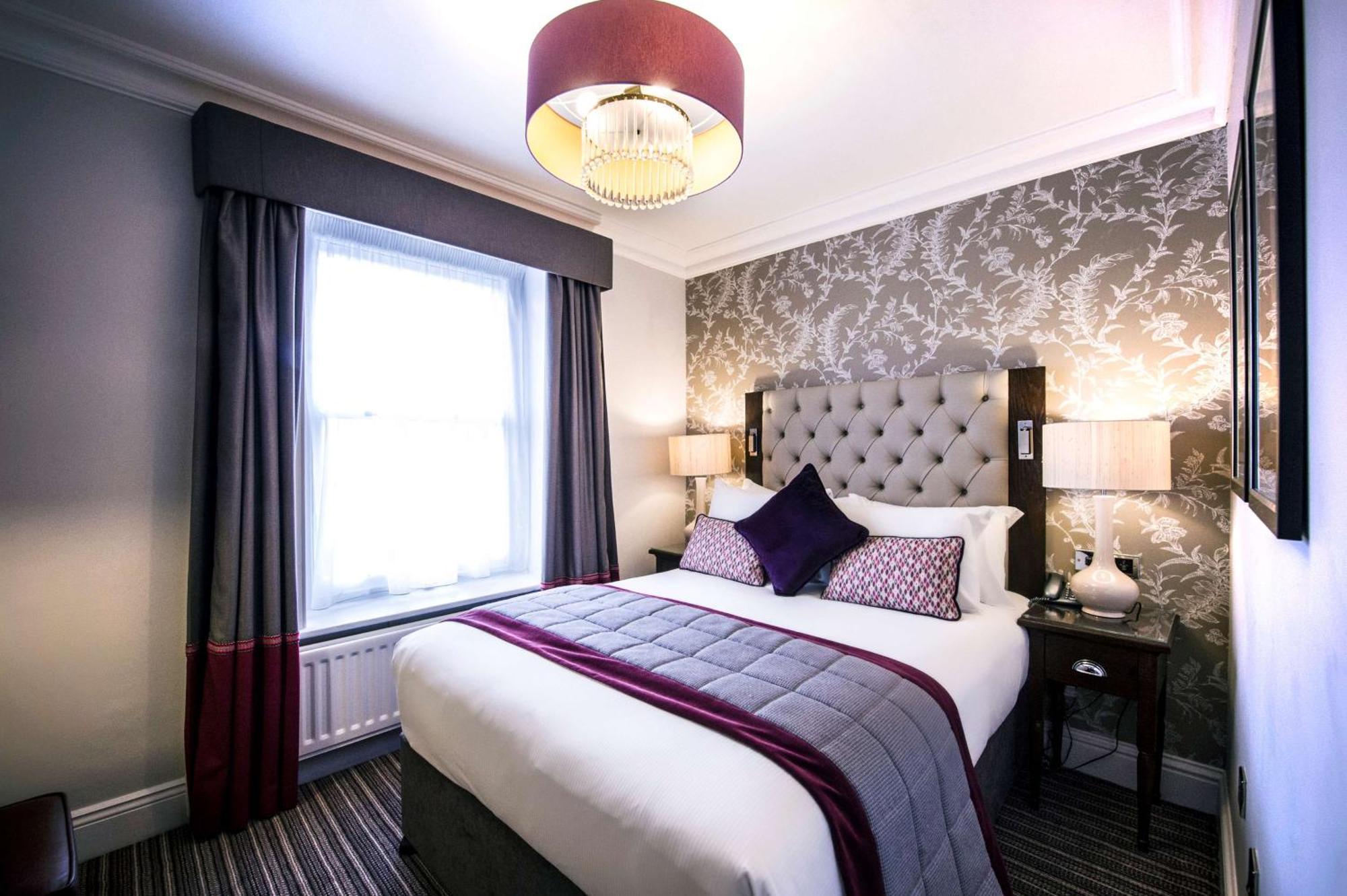 Doubletree By Hilton Cheltenham-Cotswolds Exterior photo